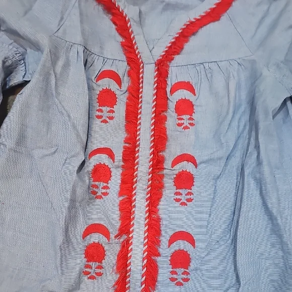 Blue Embroidered Blouse and White Eyelet Top Bundle Of 2 Tops - Picture 5 of 6